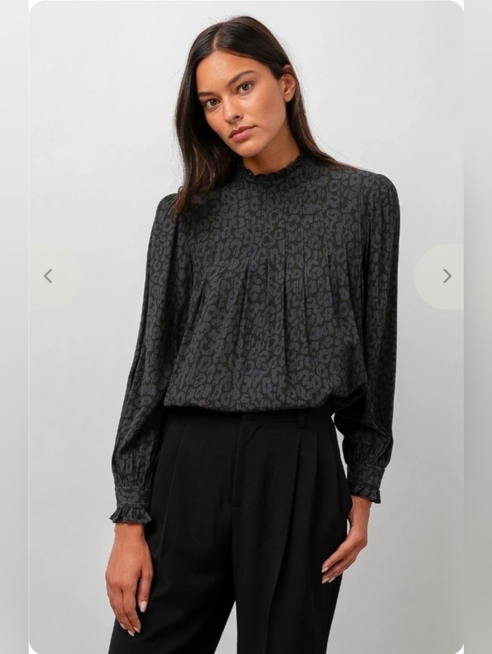 Rails Ariana Blouse / Top In Charcoal Batik Cheetah, Medium